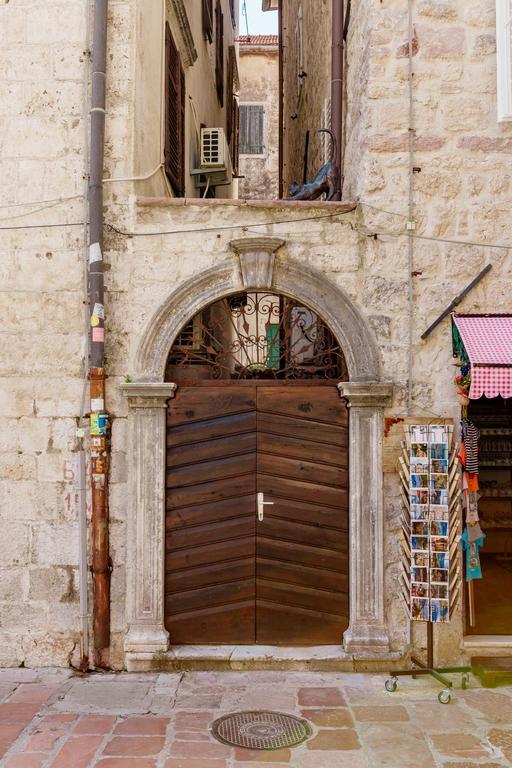 Old Town Museum Square Apartment Kotor Kültér fotó